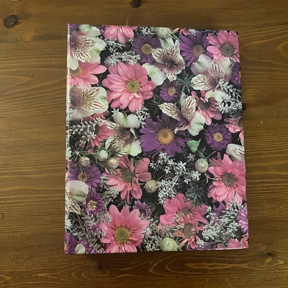 VTG floral photo album - 50 pages fit 4 photos‎ per page - total of 200 photos.